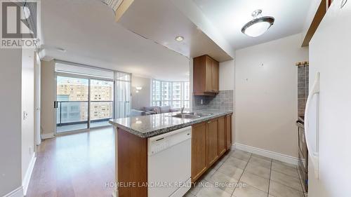 911 - 10 Northtown Way, Toronto (Willowdale East), ON - Indoor Photo Showing Kitchen