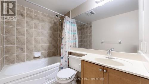 911 - 10 Northtown Way, Toronto, ON - Indoor Photo Showing Bathroom