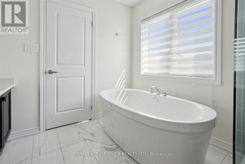 39 Whitefish Street, Whitby, ON - Indoor Photo Showing Bathroom