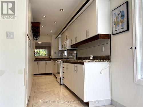 63 - 3050 Orleans Road, Mississauga, ON - Indoor Photo Showing Kitchen