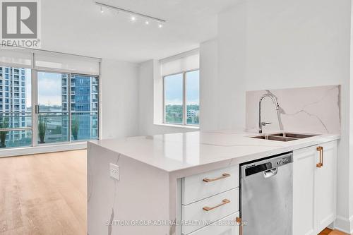 808 - 5 Marine Parade Drive, Toronto, ON - Indoor Photo Showing Kitchen With Double Sink