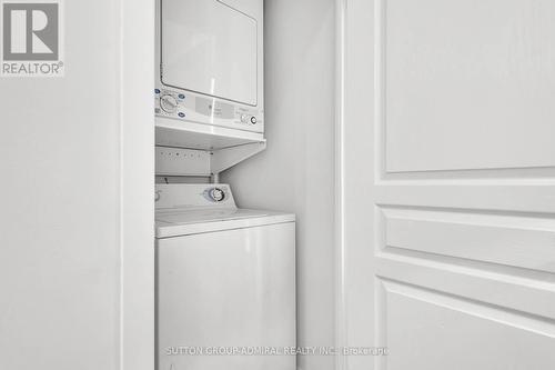 808 - 5 Marine Parade Drive, Toronto, ON - Indoor Photo Showing Laundry Room