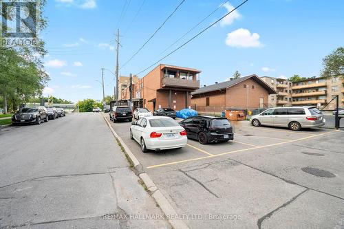 1291 Wilson Avenue, Toronto (Downsview-Roding-Cfb), ON - Outdoor