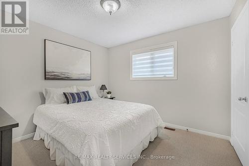 86 Royal Valley Drive, Caledon, ON - Indoor Photo Showing Bedroom