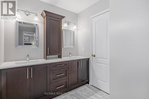 86 Royal Valley Drive, Caledon, ON - Indoor Photo Showing Bathroom