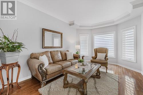 86 Royal Valley Drive, Caledon, ON - Indoor Photo Showing Living Room