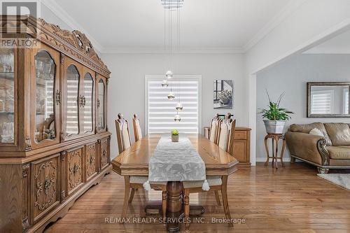 86 Royal Valley Drive, Caledon, ON - Indoor Photo Showing Dining Room