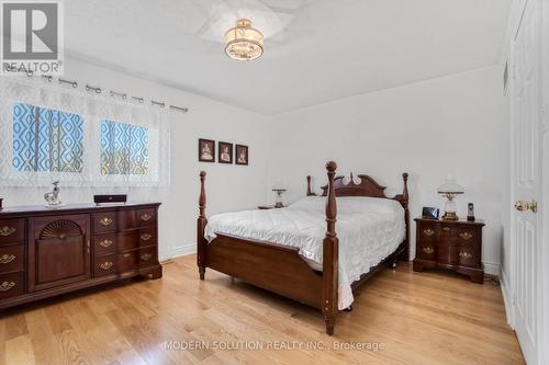 487 Fairview Road W, Mississauga, ON 