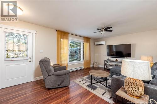 409 Mandeville, Dieppe, NB - Indoor Photo Showing Living Room