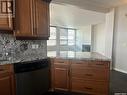 1203 1901 Victoria Avenue, Regina, SK  - Indoor Photo Showing Kitchen 