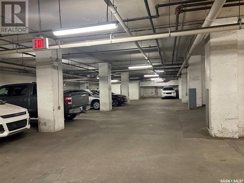 1203 1901 Victoria Avenue, Regina, SK - Indoor Photo Showing Garage