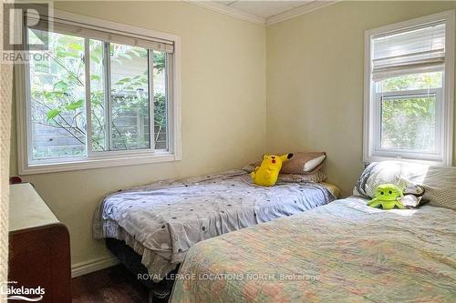 1666 Shore Lane, Wasaga Beach, ON - Indoor Photo Showing Bedroom