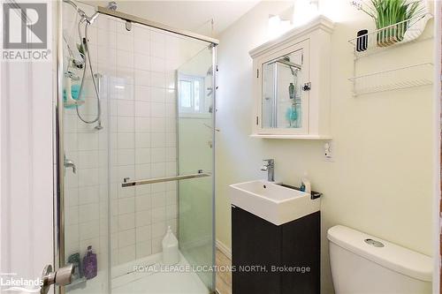 1666 Shore Lane, Wasaga Beach, ON - Indoor Photo Showing Bathroom