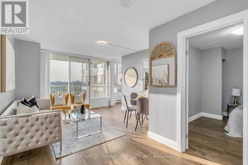 1507 - 3077 Weston Road, Toronto (Humberlea-Pelmo Park), ON - Indoor Photo Showing Living Room