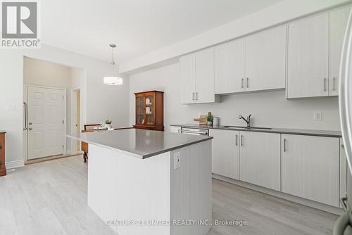 125 - 80 Marsh Avenue, Peterborough (Northcrest), ON - Indoor Photo Showing Kitchen With Double Sink