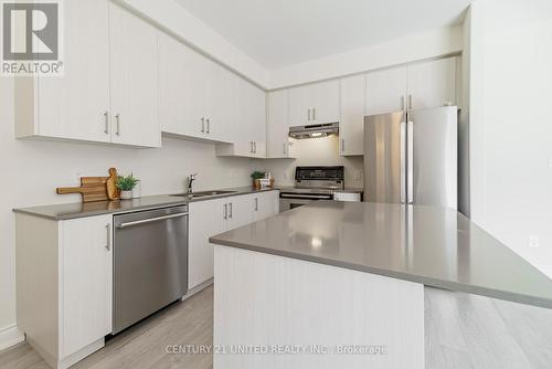 125 - 80 Marsh Avenue, Peterborough (Northcrest), ON - Indoor Photo Showing Kitchen