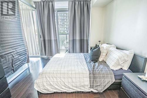 415 - 105 The Queensway Avenue, Toronto (High Park-Swansea), ON - Indoor Photo Showing Bedroom