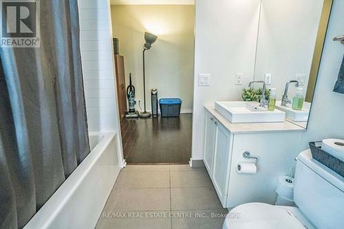 415 - 105 The Queensway Avenue, Toronto (High Park-Swansea), ON - Indoor Photo Showing Bathroom