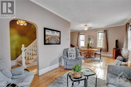 3100 Kinburn Side Road, Ottawa, ON - Indoor Photo Showing Living Room