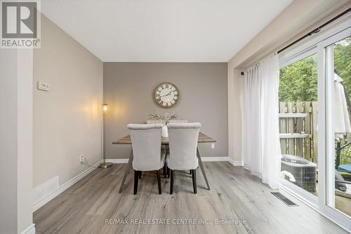 36 - 125 Sekura Crescent, Cambridge, ON - Indoor Photo Showing Dining Room