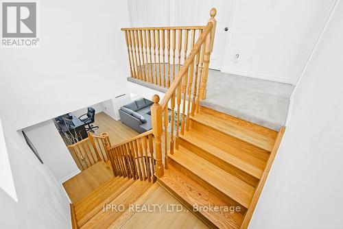 2 Pomarine Way, Brampton, ON 