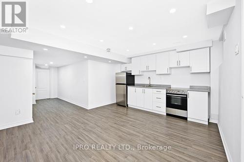 2 Pomarine Way, Brampton, ON 