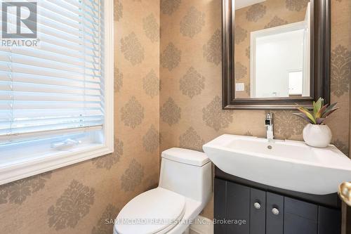 1262 Mississauga Road, Mississauga (Lorne Park), ON - Indoor Photo Showing Bathroom