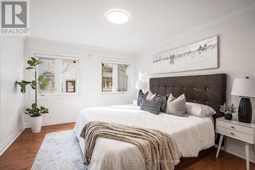 1262 Mississauga Road, Mississauga (Lorne Park), ON - Indoor Photo Showing Bedroom