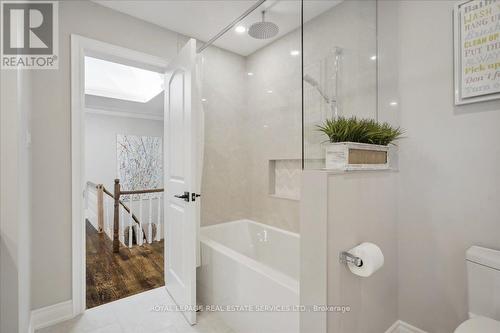 1141 Vicki Lane, Mississauga, ON - Indoor Photo Showing Bathroom