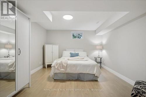 1141 Vicki Lane, Mississauga, ON - Indoor Photo Showing Bedroom