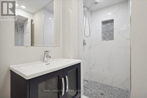 1141 Vicki Lane, Mississauga (Erindale), ON - Indoor Photo Showing Bathroom