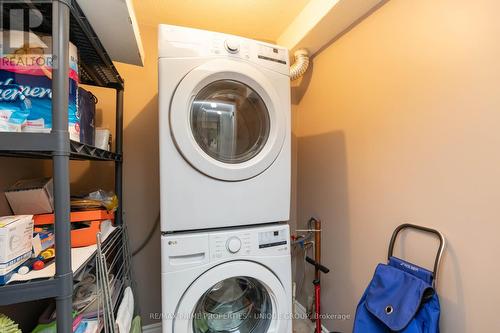 301 - 61 Richview Road, Toronto, ON - Indoor Photo Showing Laundry Room