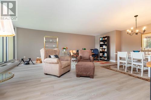 301 - 61 Richview Road, Toronto (Humber Heights), ON - Indoor Photo Showing Living Room