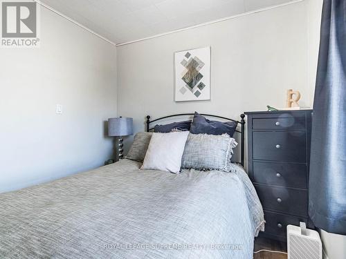 253 Harvie Avenue, Toronto (Caledonia-Fairbank), ON - Indoor Photo Showing Bedroom