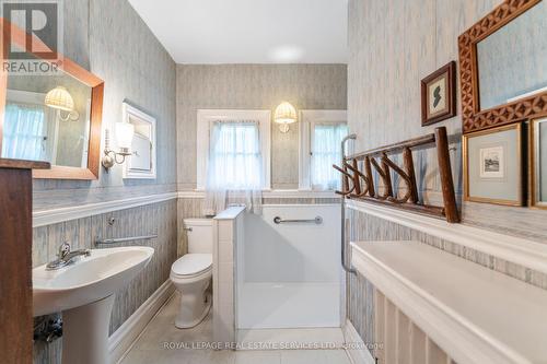 124 Roxborough Drive, Toronto (Rosedale-Moore Park), ON - Indoor Photo Showing Bathroom