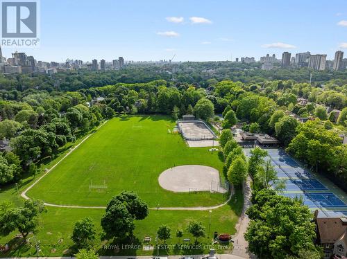 124 Roxborough Drive, Toronto (Rosedale-Moore Park), ON - Outdoor With View