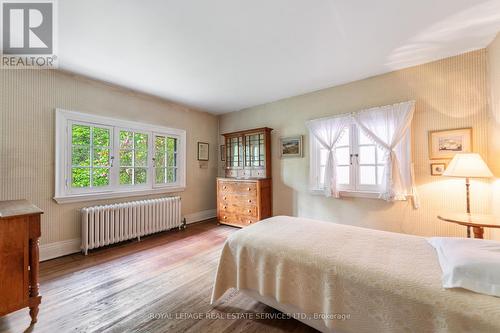 124 Roxborough Drive, Toronto, ON - Indoor Photo Showing Bedroom