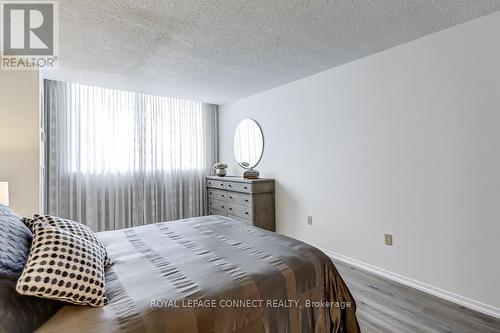 1908 - 75 Wynford Heights Crescent, Toronto, ON - Indoor Photo Showing Bedroom