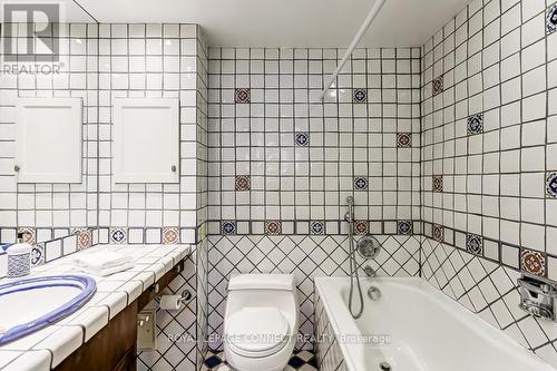 1908 - 75 Wynford Heights Crescent, Toronto, ON - Indoor Photo Showing Bathroom