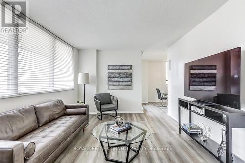 1908 - 75 Wynford Heights Crescent, Toronto, ON - Indoor Photo Showing Living Room