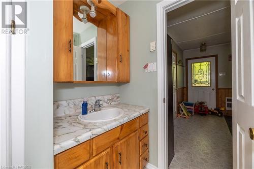 134 Paisley Drive, Chatsworth (Twp), ON - Indoor Photo Showing Bathroom