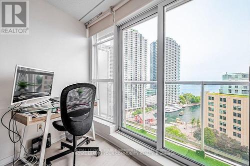 1406 - 208 Queens Quay W, Toronto, ON - Indoor Photo Showing Office