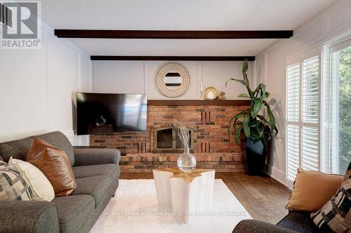 4235 Spruce Avenue, Burlington (Shoreacres), ON - Indoor Photo Showing Living Room With Fireplace