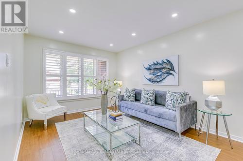 3498 Redmond Road, Mississauga (Fairview), ON - Indoor Photo Showing Living Room