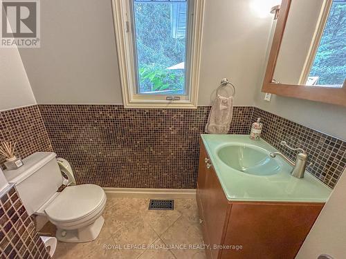 1800 Radage Road, Kingston, ON - Indoor Photo Showing Bathroom