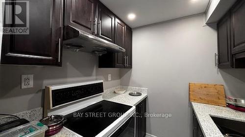 1500 Simcoe Street N, Oshawa (Samac), ON - Indoor Photo Showing Kitchen