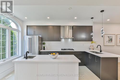 113 Greensboro Drive, Markham (Milliken Mills West), ON - Indoor Photo Showing Kitchen With Upgraded Kitchen