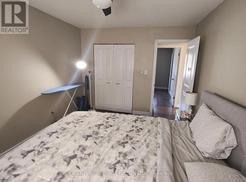 Main Fl - 804 Grace Street, Newmarket, ON - Indoor Photo Showing Bedroom