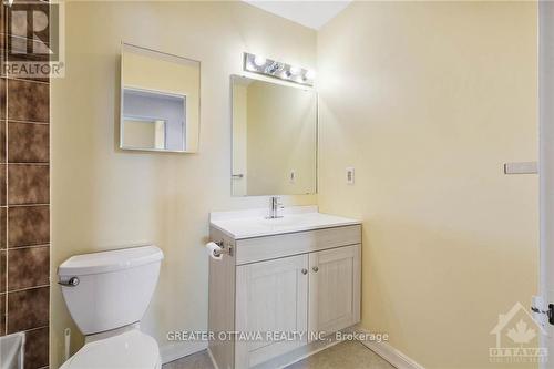 101 - 50 Emmerson Avenue, Ottawa, ON - Indoor Photo Showing Bathroom