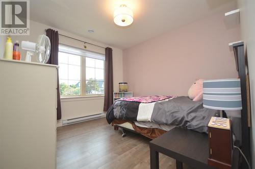 37 Hands Road, Cbs, NL - Indoor Photo Showing Bedroom